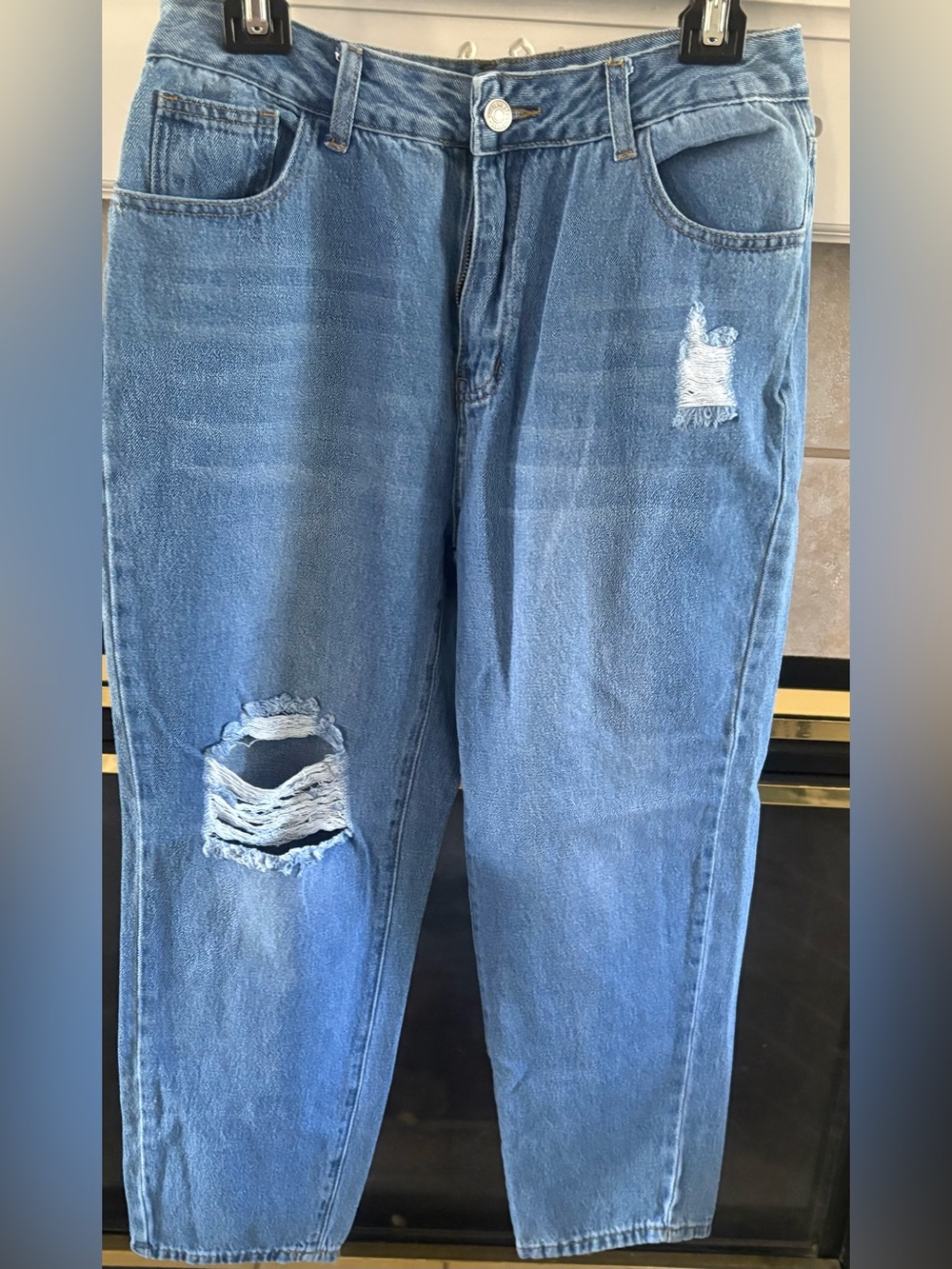 SHEIN Light Blue Barrell Straight ankle length Distressed Jeans